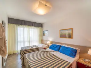 Nice Apartment with a Fenced Patio