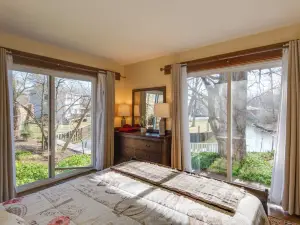 Chautauqua Lake Access: Waterfront Cottage w/ Dock