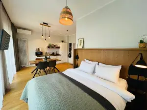 Nice Albatross Apartment with a Balcony by the Sea