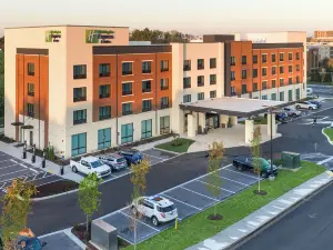 Holiday Inn Express & Suites Murfreesboro West by IHG