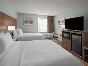 Wingate by Wyndham Livonia