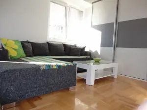 Accommodation Mell