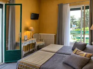 Hotel des Pins