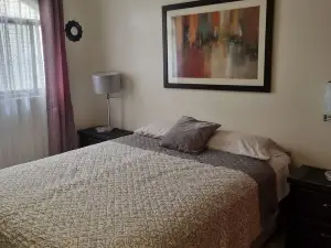 House with magnificent location in col. Scally, close to everything!!!