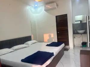 โมเรชวาร์ ไพรด์ แอนด์ เรสซิเดนซี