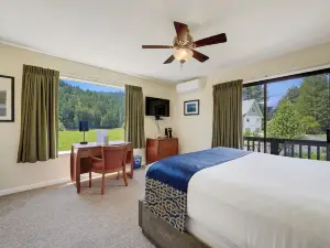 West Sonoma Inn & Spa