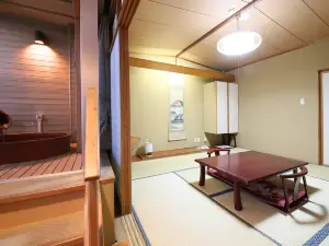 Senami Hamanasuso