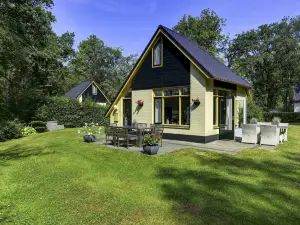 Attractive Holiday Home with Large Garden Near Zwolle