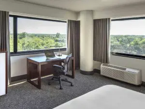DoubleTree by Hilton Hotel Chicago - Schaumburg