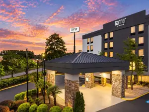 การ์เนอร์ โรงแรม ออกัสต์ เวสต์ บาย IHG