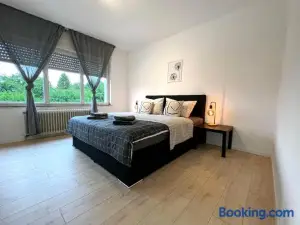 One Bed and One Sofa Bed, Self Check in, Invoice