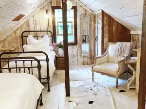 Historic Farmhouse near Round Top, Texas