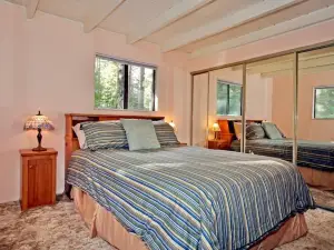 Private Graeagle home in a Grove of Pines