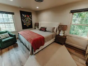Spacious 7-bedroom cabin near Lake Cumberland