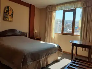 Qelqatani Hotel