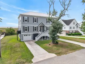 Winyah Bay House 4 Bedroom Home