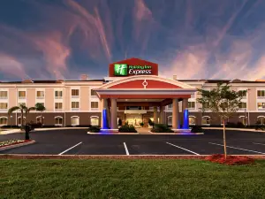 ฮอลิเดย์ อินน์ เอ็กซ์เพรส เลค เวลส์ เอ็น-วินเทอร์ ฮาเวน บาย IHG