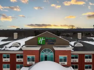 Holiday Inn Express & Suites DRUMS-HAZLETON (I-80) by IHG