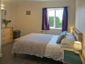 Llainfawr Cottage Apartment, Fishguard