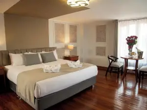 โรงแรม ฟุนดาดอร์ บาย โรเบิลส์