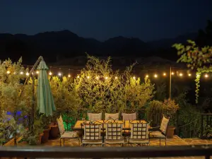 Hotel and Restaurant "VILLA GIVISI"