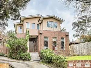 Melbourne Luxury Villa at Doncaster