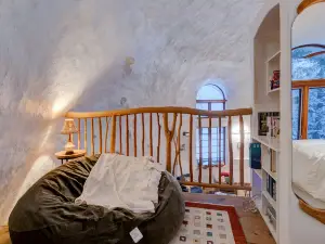 Dome Home on 42 Acres! Close to the Beach and Downtown Kennebunkport