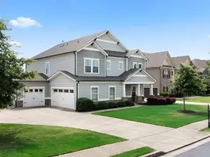 Cozy 1-bedroom in large house in popular Cartersville with fitness room, WiFi