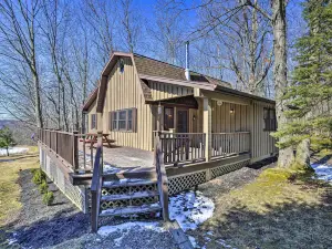 Springwater Cabin Near Hiking, Lakes, and Vineyards