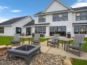Cragun's Resort & Hotel