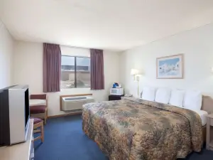 Super 8 by Wyndham Yuma