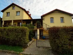 Pokoje I Apartamenty Pod Akacjami