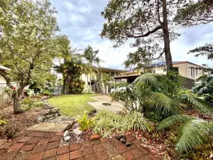 Sea Breeze 16 Wirraway Ave