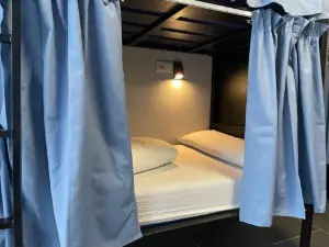 Hostel & Rooms O Albergue da Meiga