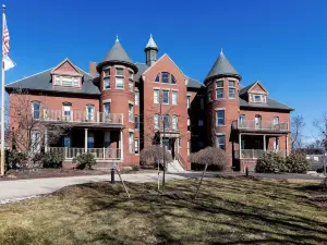 The Centennial Hotel