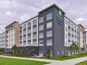 Holiday Inn Express & Suites MALL OF AMERICA - MSP AIRPORT by IHG