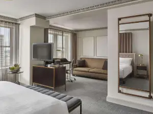 Hotel Phillips Kansas City, Curio Collection by Hilton