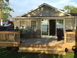 Lakefront Three Bedroom Cottage