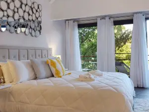 The Residence by Villa Alejandro