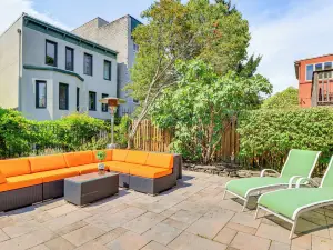 Walk to Hudson River Parks: Recently Renovated Apt