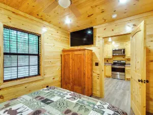 Crystal Springs Cabin, 4 Mi to Calling Panther!