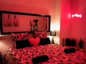 Love & Relax, Terrasse, Parking, Massage, Jacuzzi, Centre, Wifi