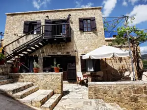 Leonidas Village Houses