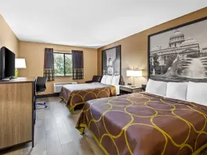 Super 8 by Wyndham Terre Haute
