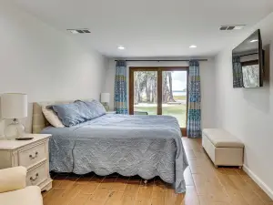 Unique Melrose Home w/ Private Dock & Lake Access!