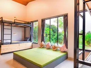 Aavaas Farm Hostel