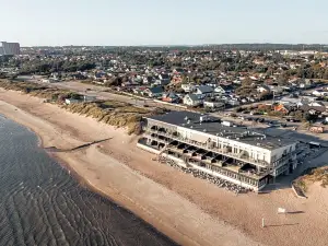 Ocean Hotel