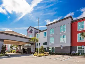 Best Western Plus Chain of Lakes Inn  Suites