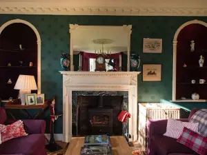 Cavens Country House, Dinner Inclusive!