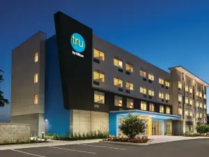 Tru by Hilton  Sebring